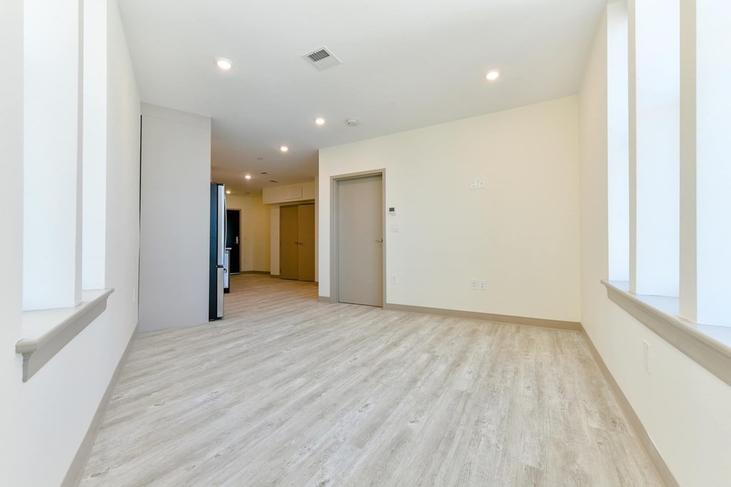 400 Dorchester St # 307