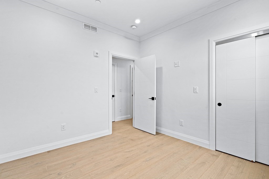 1430 Columbia Rd