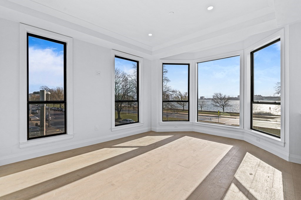 1430 Columbia Rd