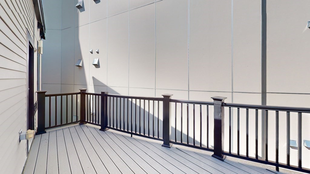 16 Preble Street # 7 Unit: PH- 7