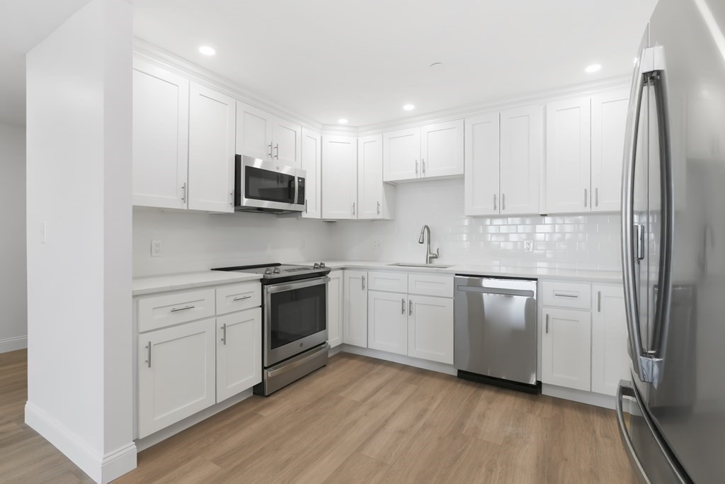 1001 Marina Drive # 602E