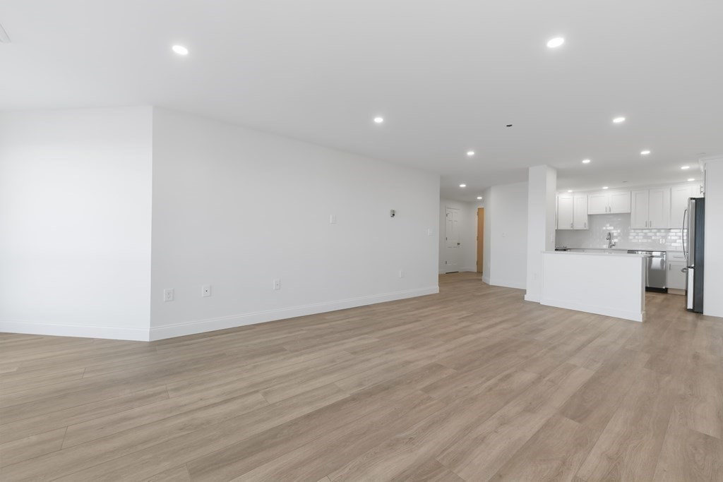 1001 Marina Drive # 602E