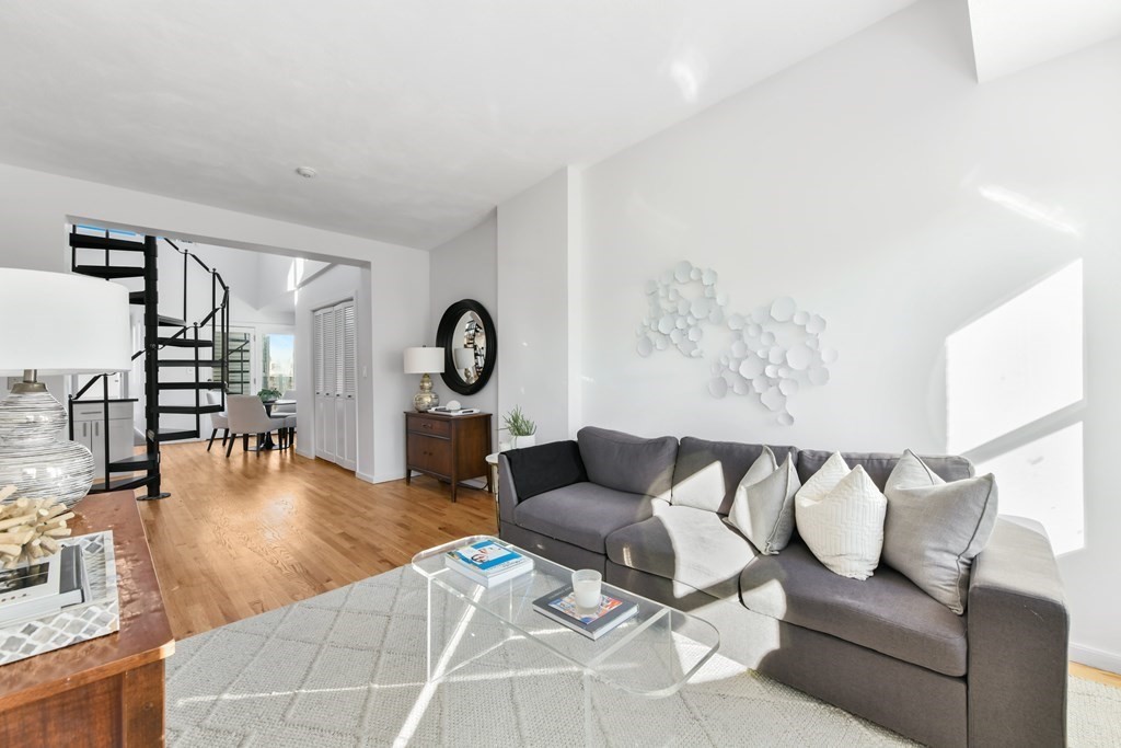 159 Dorchester St # 3