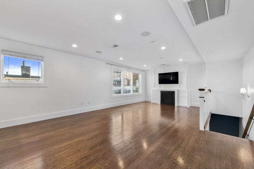 435 East 3rd Unit: Two