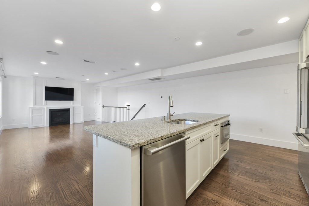 435 East 3rd Unit: Two