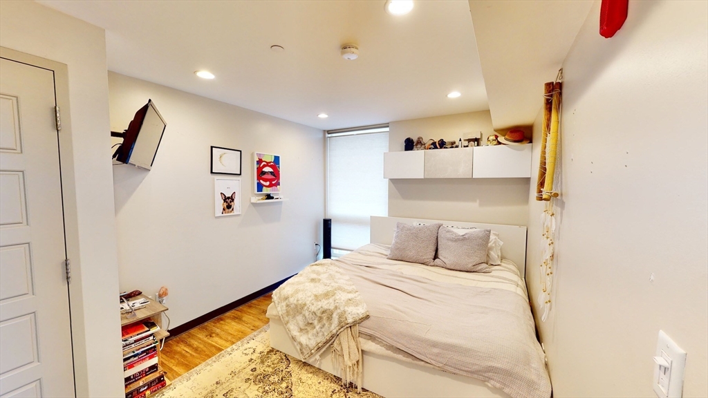 11 Dorchester St. # 403