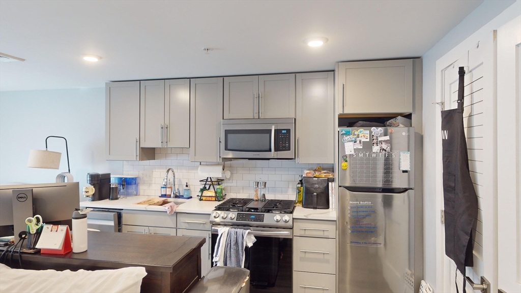 55 West 5th St # 607