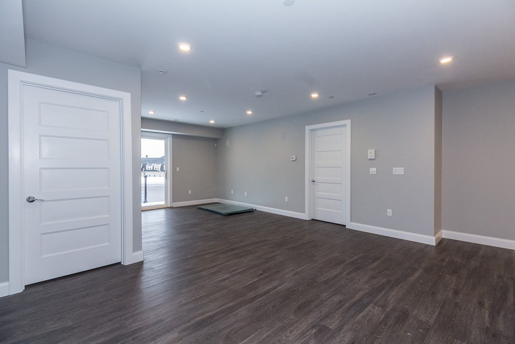 11 Minot Street # 102
