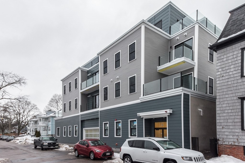 11 Minot Street # 102