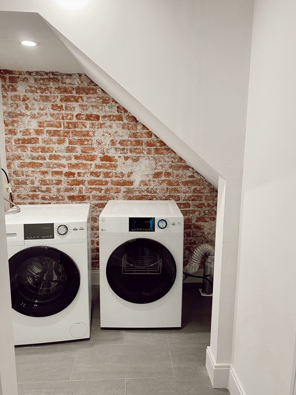 2 Mount Vernon St. # 1