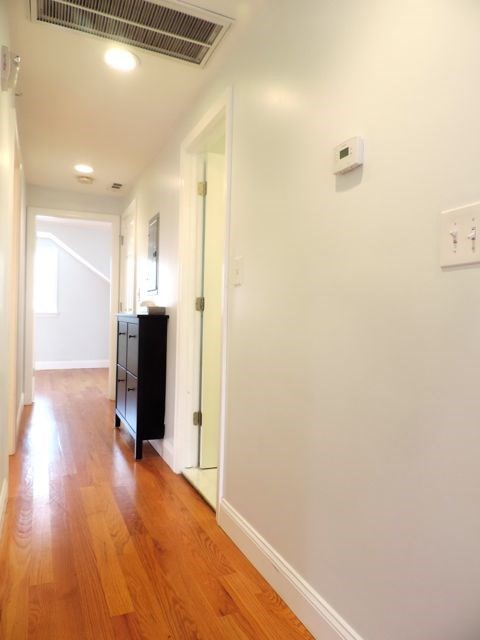 16 Carpenter St # 3