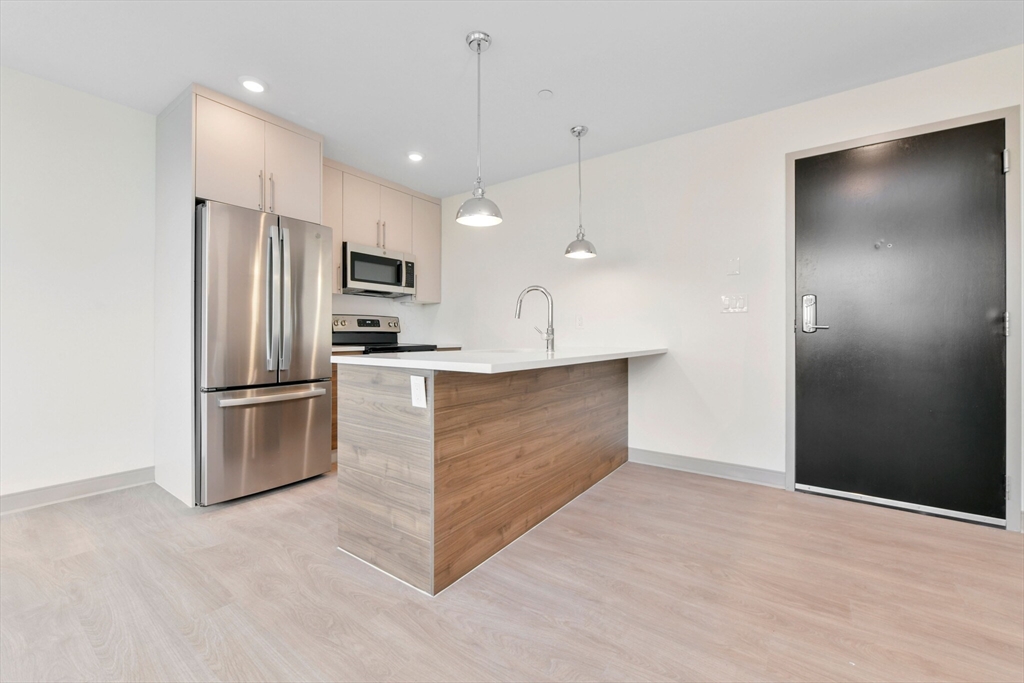 400 Dorchester St # 603