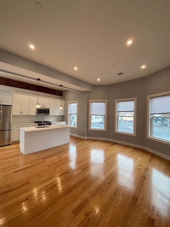 4 Mount Vernon St. # 3