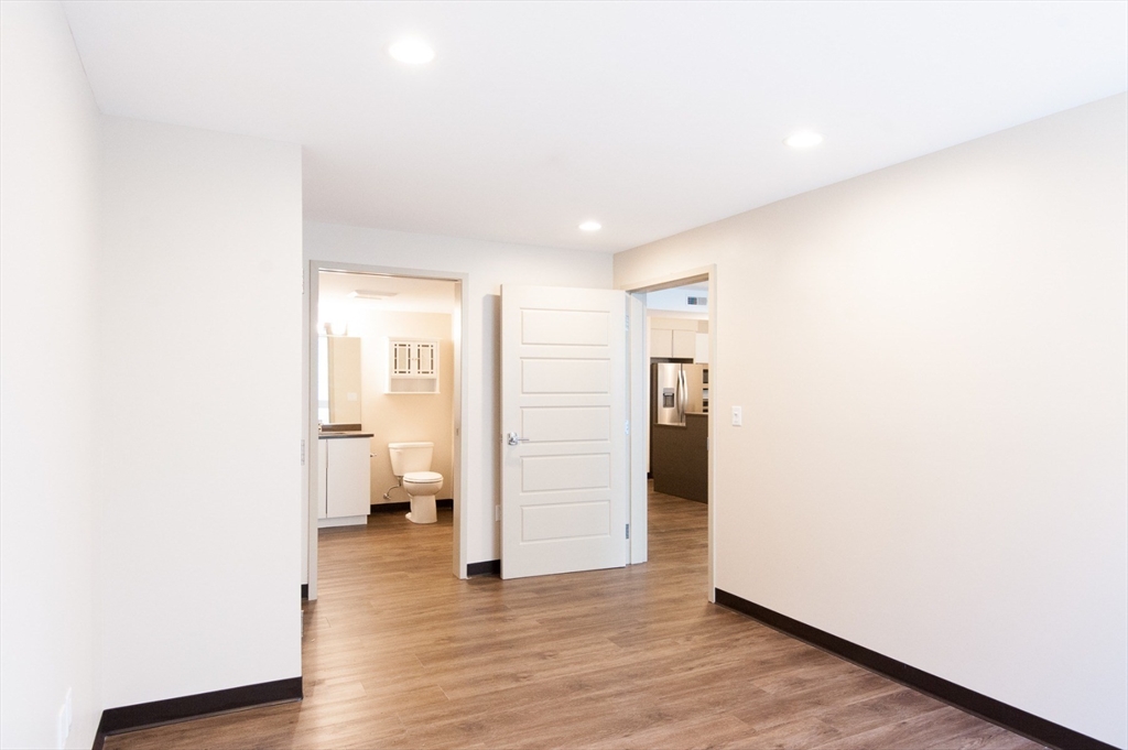 11 Dorchester St. # 407