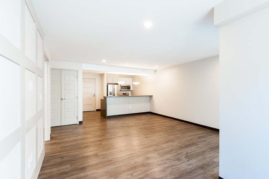 11 Dorchester St. # 407