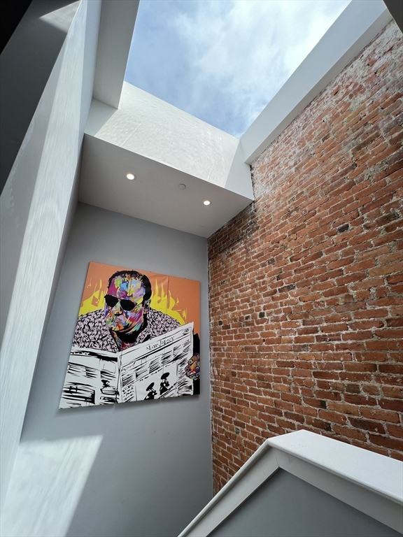 2 Mount Vernon St. # 3