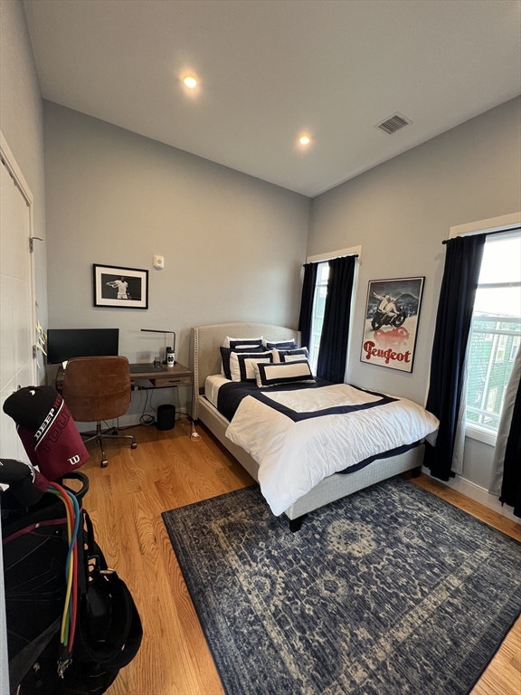 2 Mount Vernon St. # 3