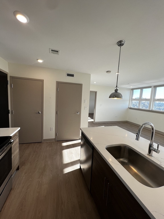 400 Dorchester St. # 601