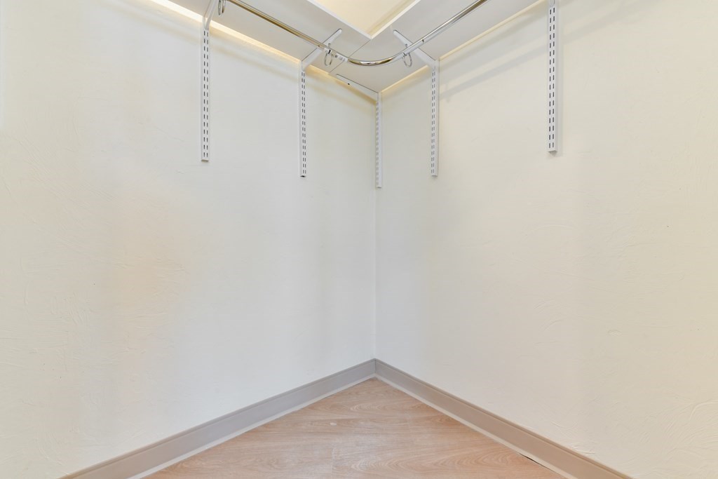 400 Dorchester St. # 303