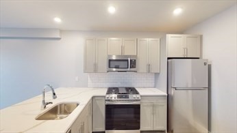 55 W Fifth St # 605