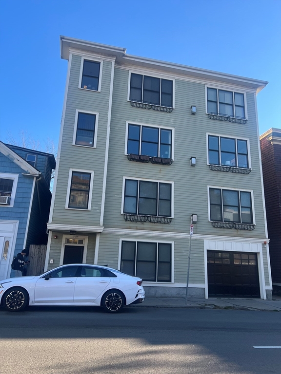 354 Dorchester St # 4