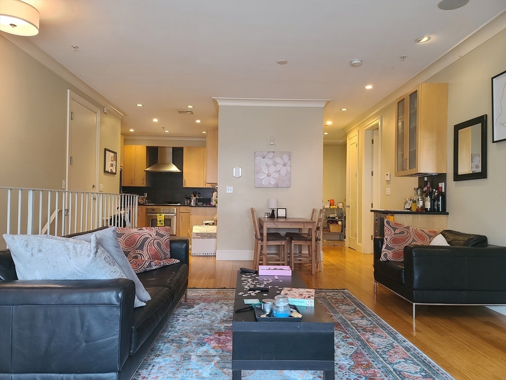 354 Dorchester St. # 1