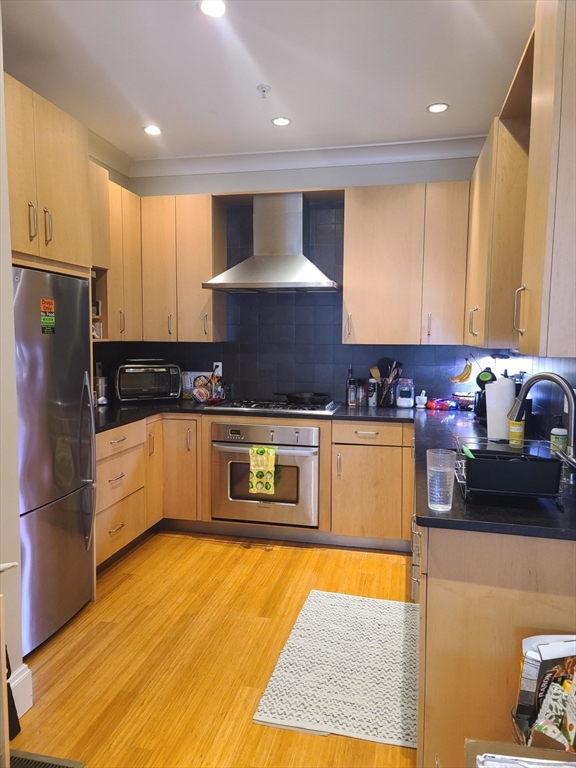 354 Dorchester St. # 1