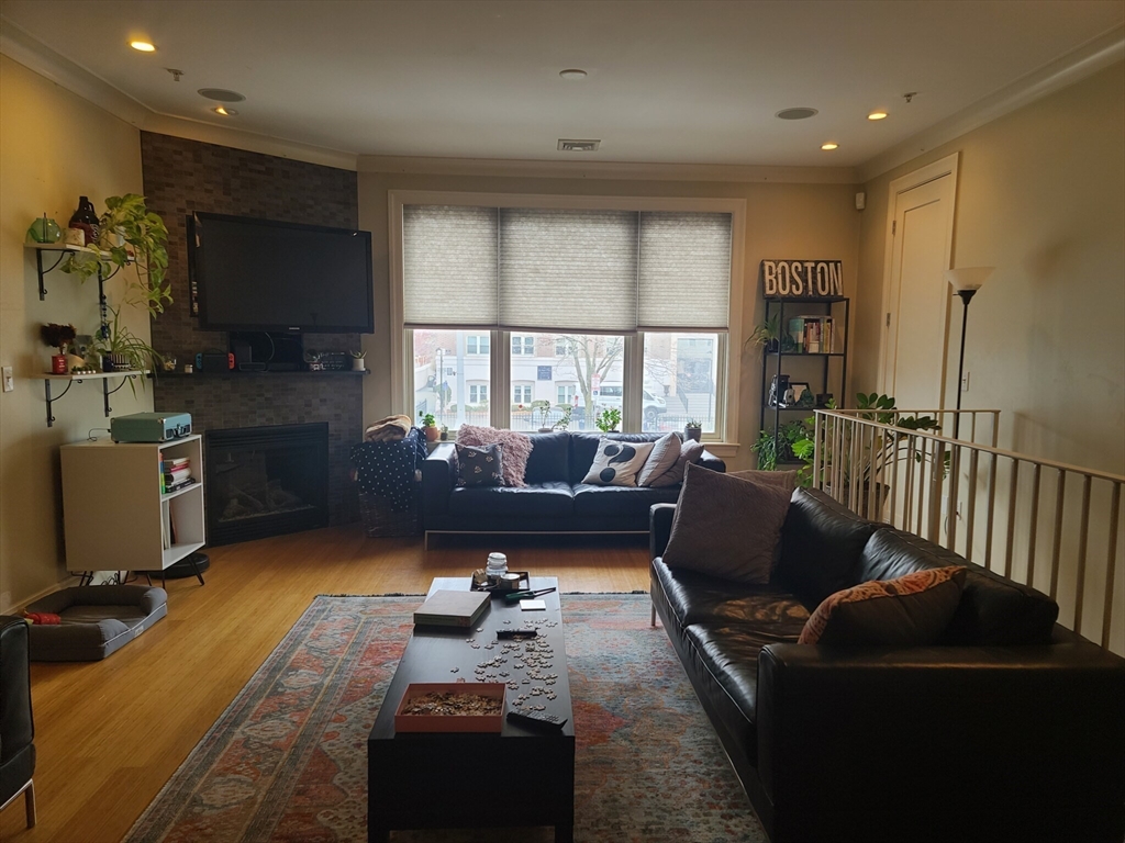 354 Dorchester St. # 1