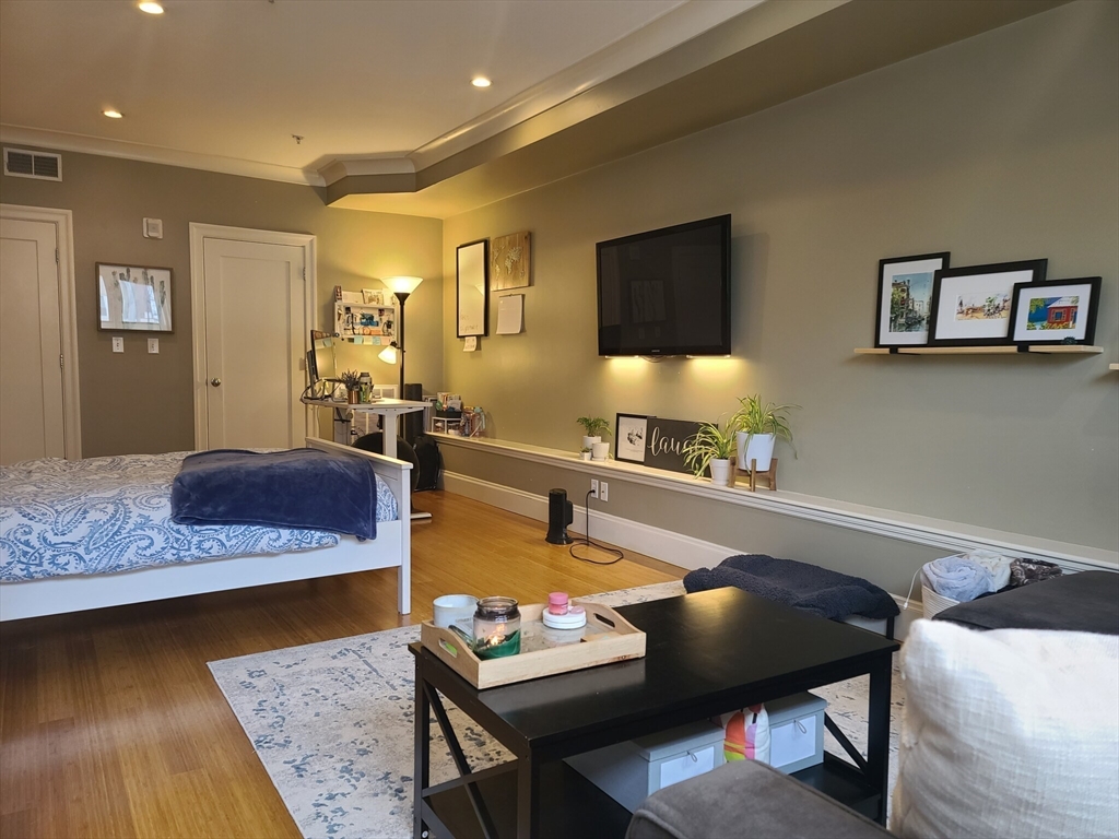 354 Dorchester St. # 1