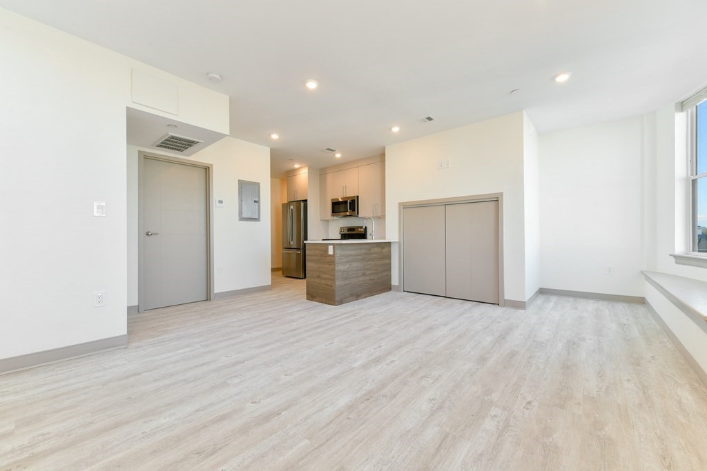 400 Dorchester # 506