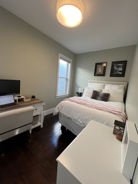 686 E. Eighth St. # 3