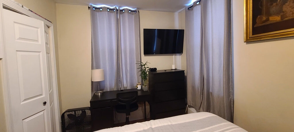 367 Dorchester St # B