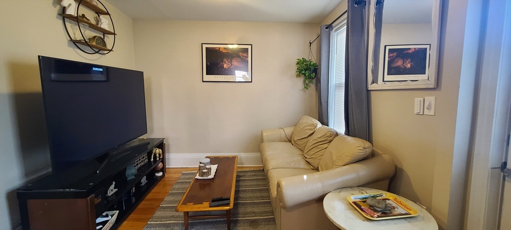 367 Dorchester St # B