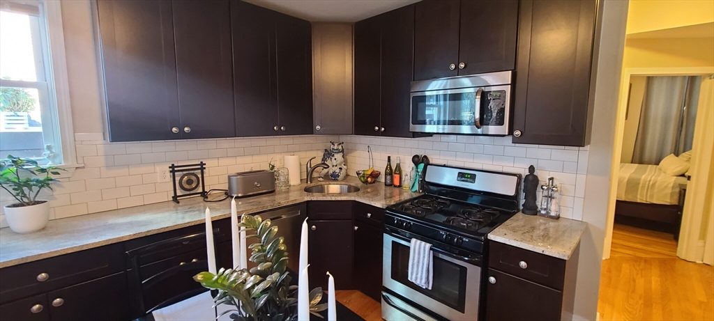 367 Dorchester St # B