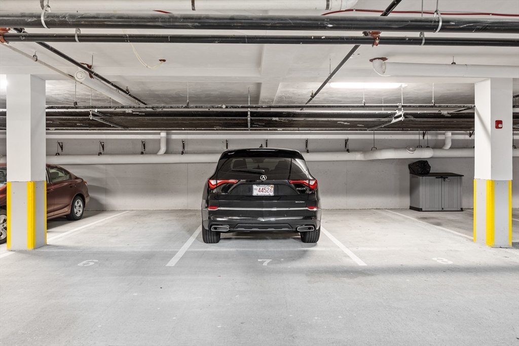 425-427 Lagrange Street # 207R