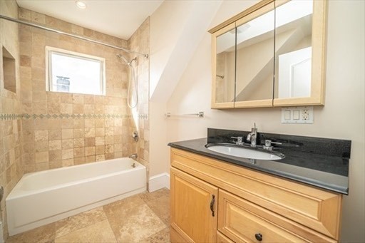 101 Sawyer St # 2