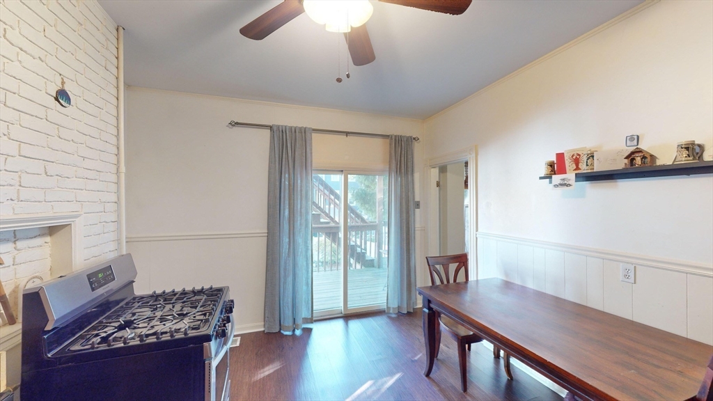 1 Balmoral Park