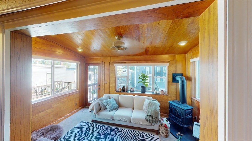 1 Balmoral Park