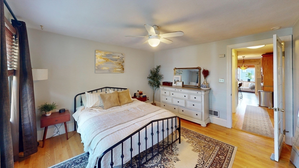 1 Balmoral Park