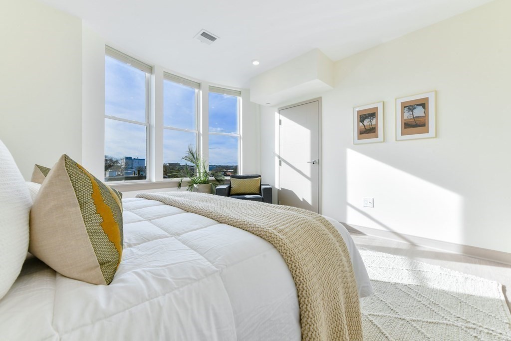 400 Dorchester St. # 502