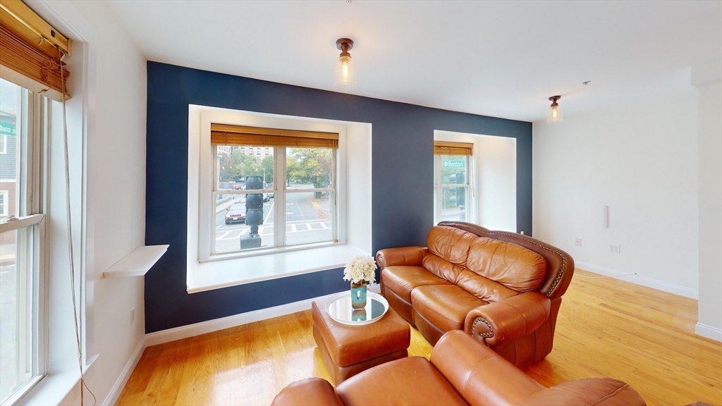 106 Boston Street Unit: ONE