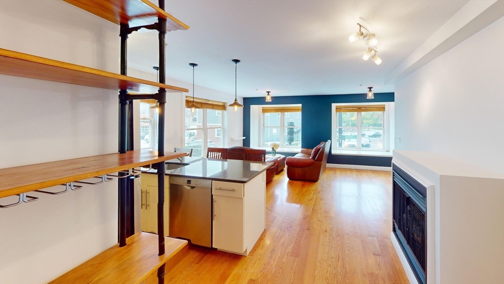 106 Boston Street Unit: ONE