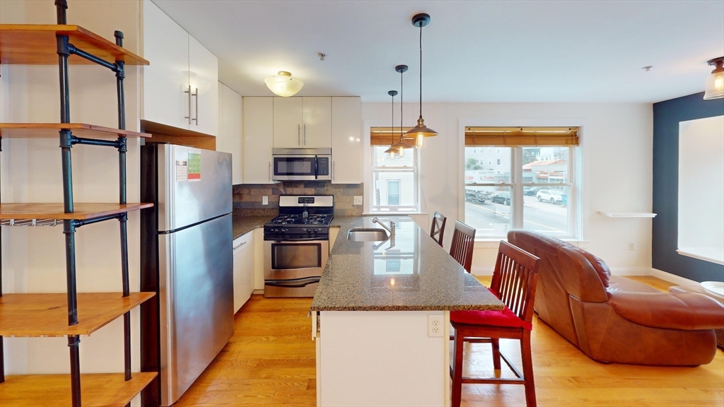 106 Boston Street Unit: ONE