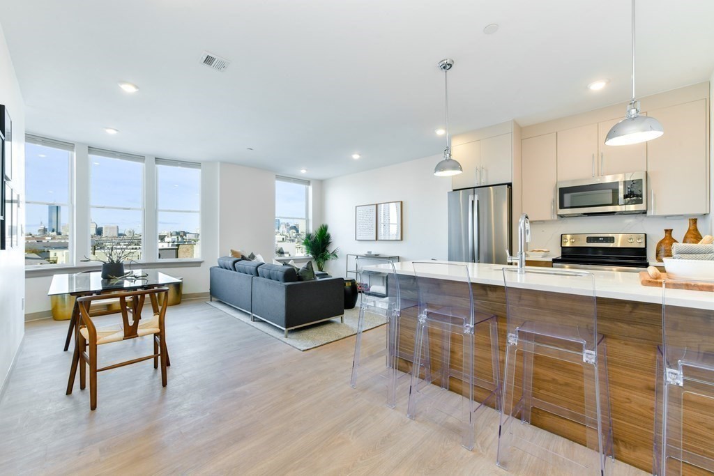 400 Dorchester Street (Nf) # 503