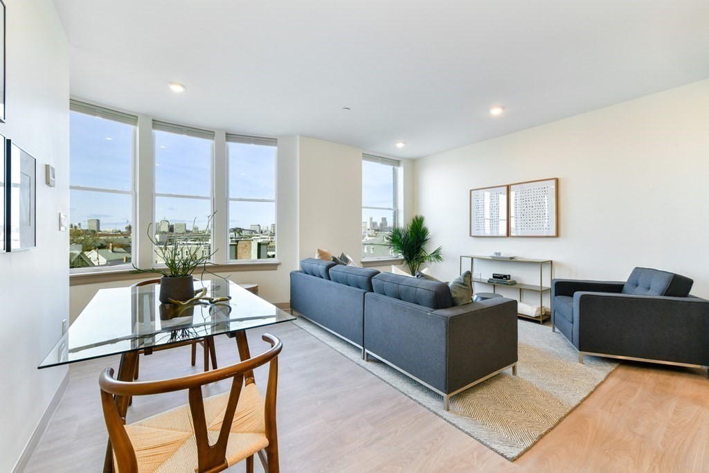400 Dorchester Street (Nf) # 503
