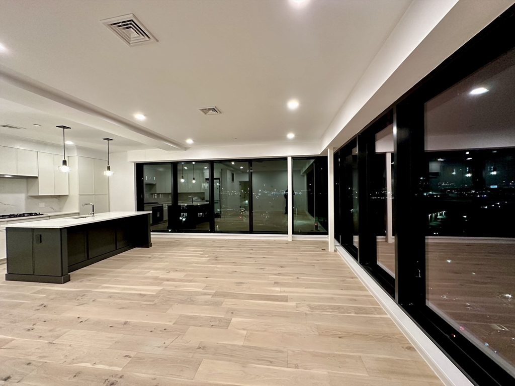 33 A St. # 501