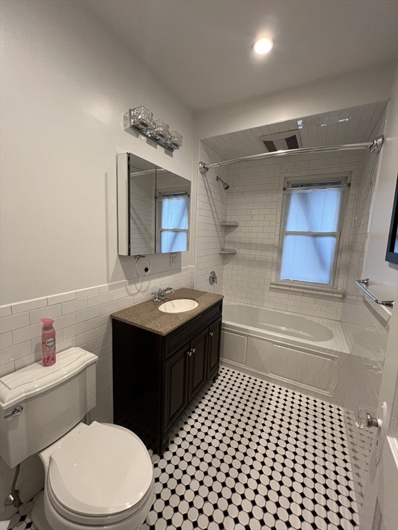 4375 Washington St. # 3