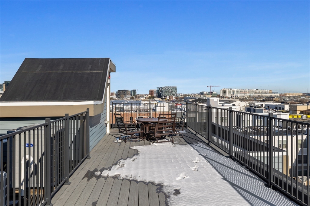 258-260 W 3rd St # 3B