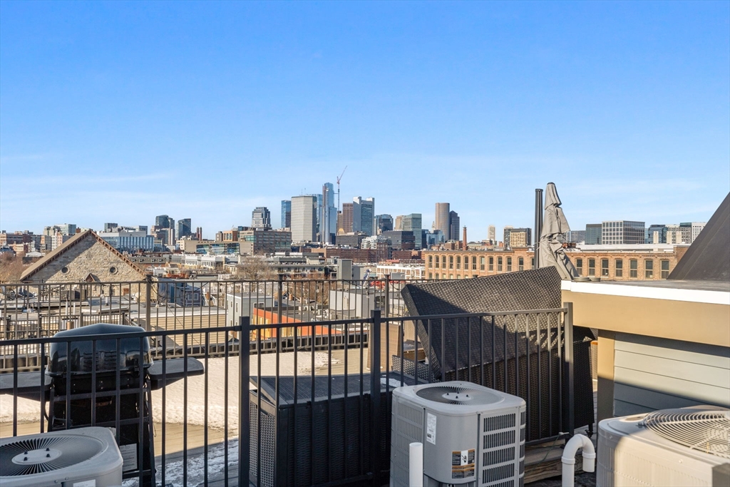 258-260 W 3rd St # 3B