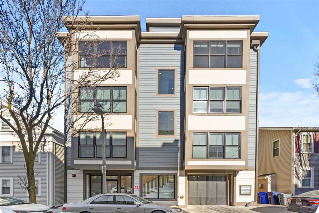 258-260 W 3rd St # 3B